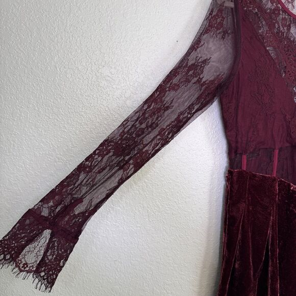 Free People Marlie Lace Dress Womens Medium Velvet Mini Romantic Whisigoth Dark - Picture 6 of 13